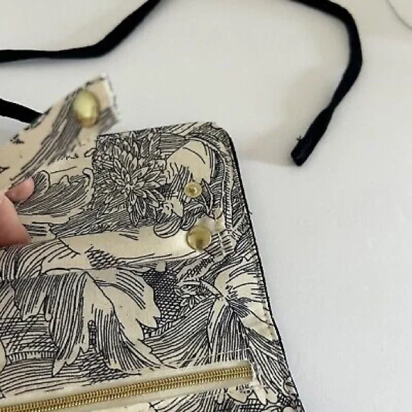 NEW Sezane & Inoui Editions Navy Blue Velvet Jewelry Travel Wrap Case - Picture 4 of 4